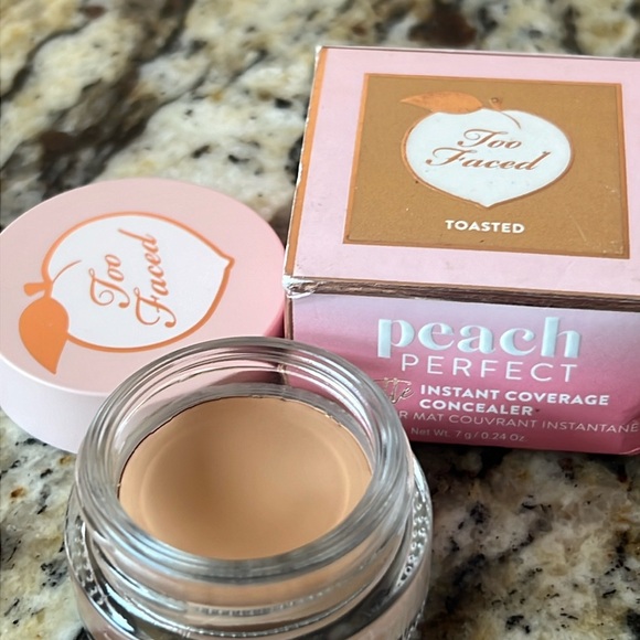 ♣️🌛Rare! Too Faced Toasted Peach Perfect Concealer - Picture 4 of 12